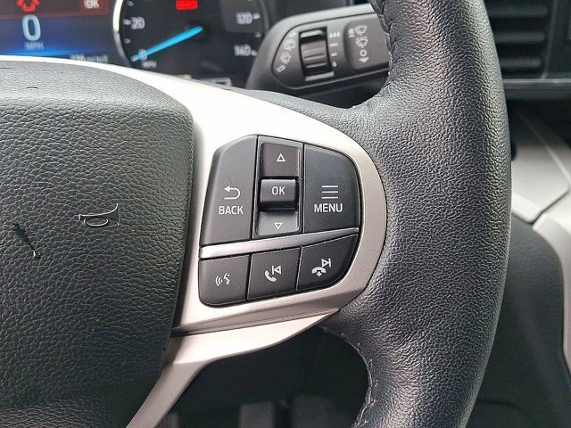 Certified 2023 Ford Explorer XLT w/ Equipment Group 202A AWD/4WD image 18