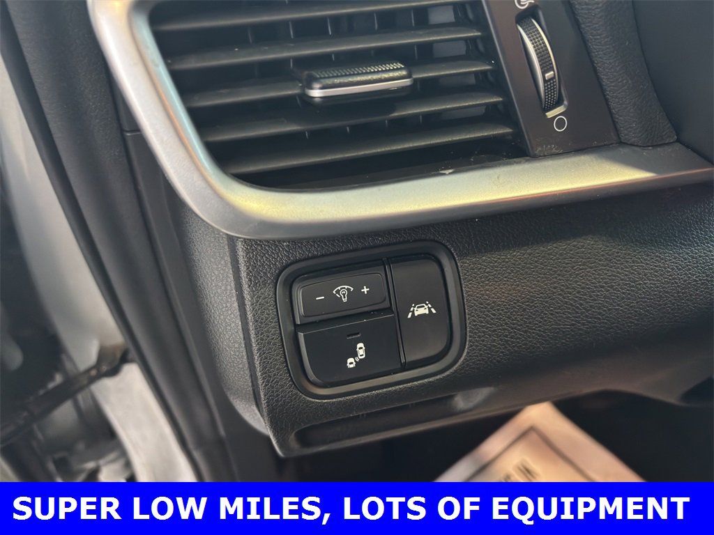 Used 2019 Kia Optima EX image 15