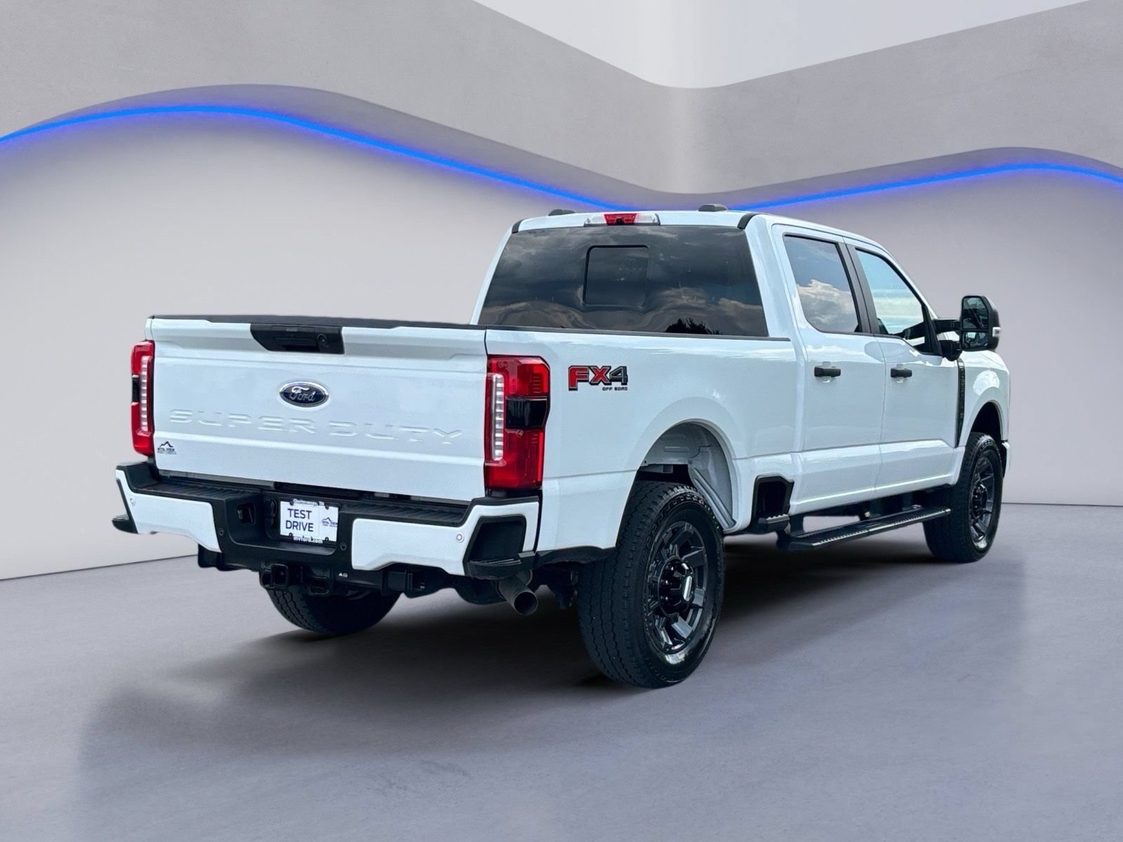 Certified 2025 Ford F250 XL w/ STX Appearance Package AWD/4WD image 6