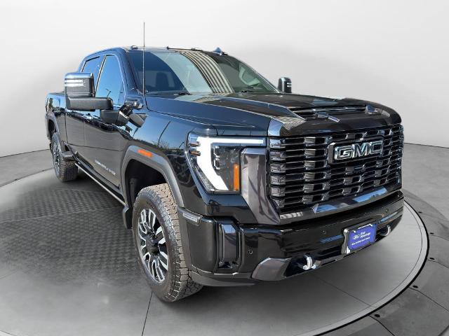 Used 2024 GMC Sierra 3500 Denali Ultimate AWD/4WD image 1