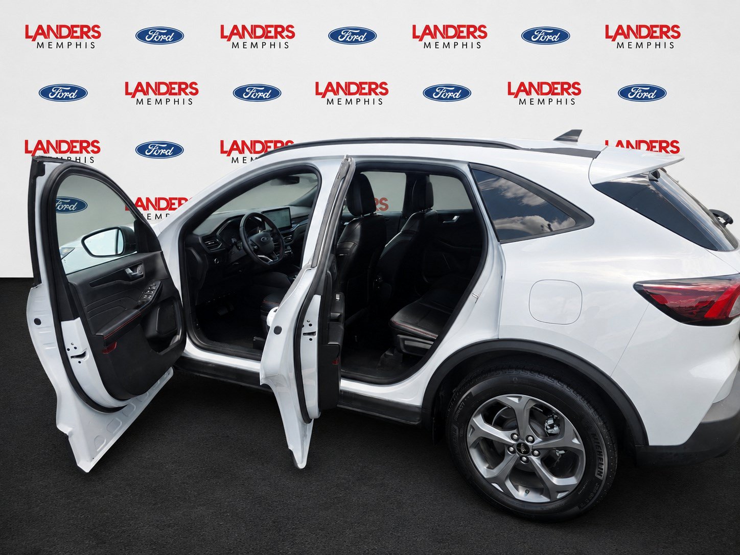 Certified 2025 Ford Escape ST-Line w/ Tech Pack #1 AWD/4WD image 2