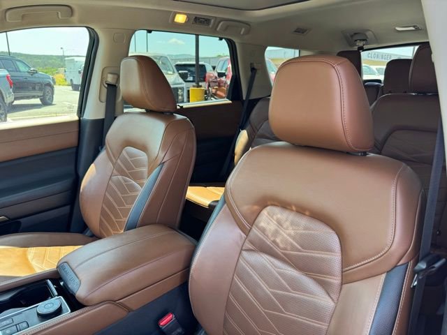 Used 2023 Nissan Pathfinder Platinum AWD/4WD image 27