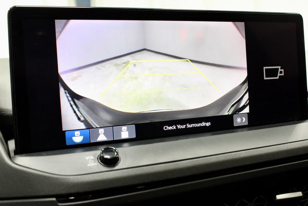 Used 2023 Honda Accord Sport image 2