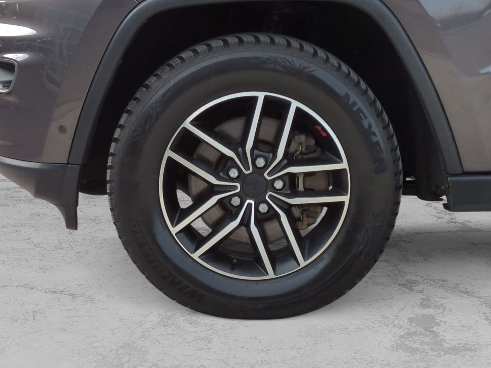 Used 2021 Jeep Grand Cherokee Trailhawk w/ Trailhawk Luxury Group image 17