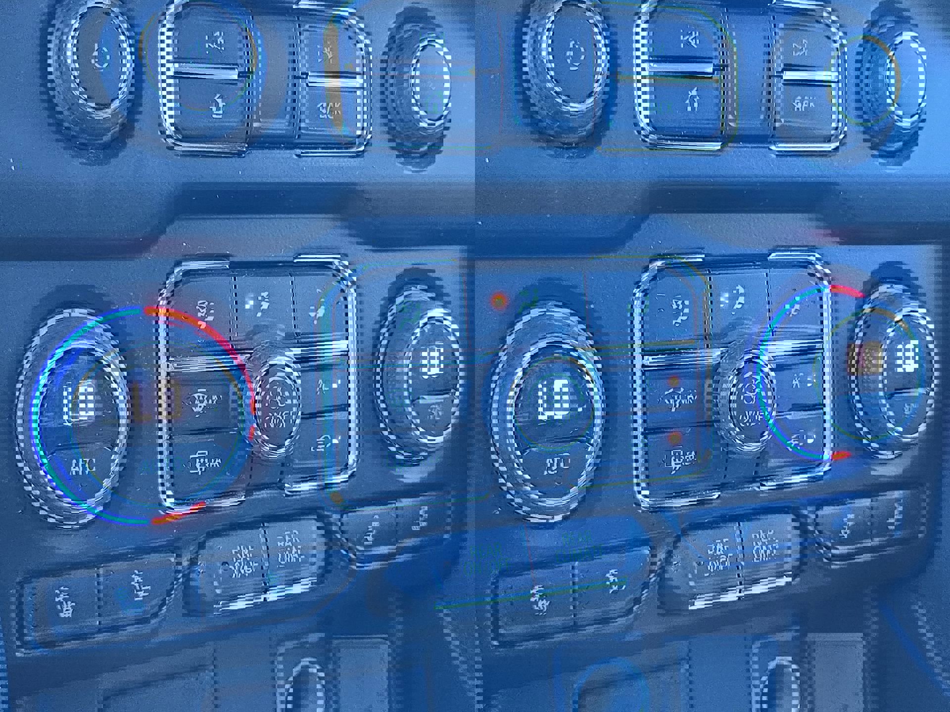 Used 2021 Chevrolet Tahoe Z71 image 19