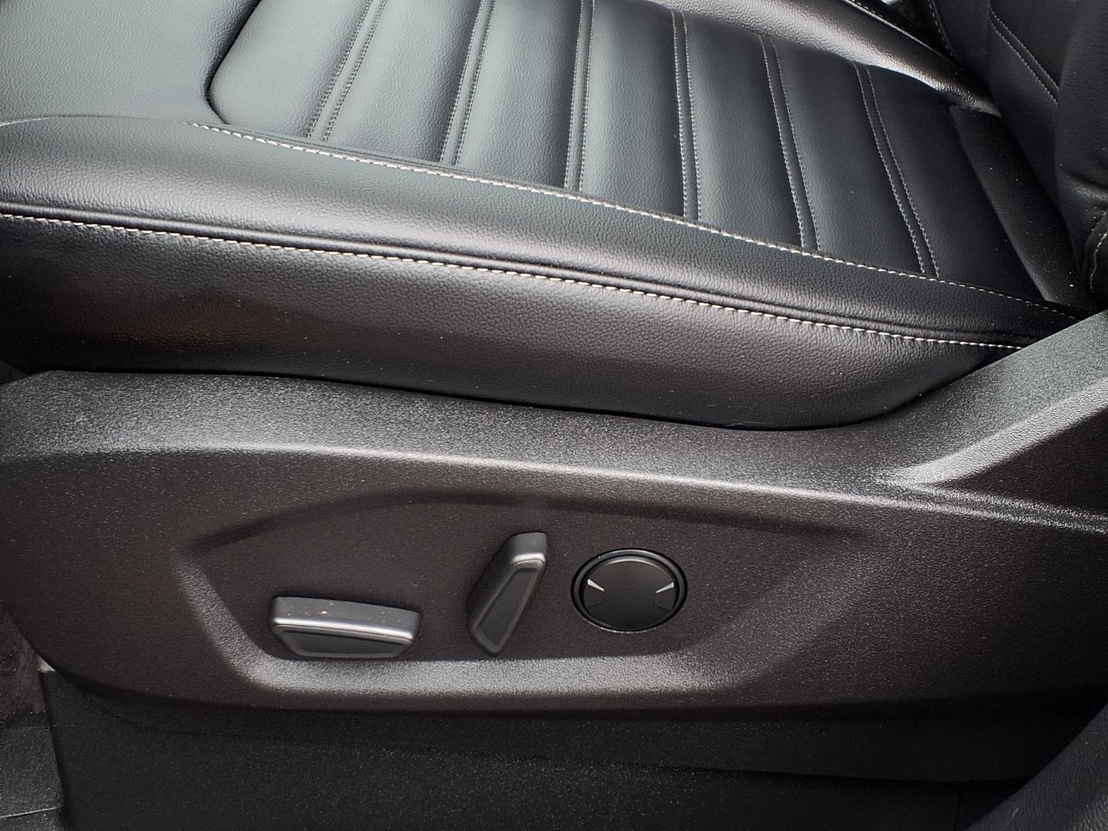 Certified 2024 Ford Edge SEL w/ Convenience Package image 7