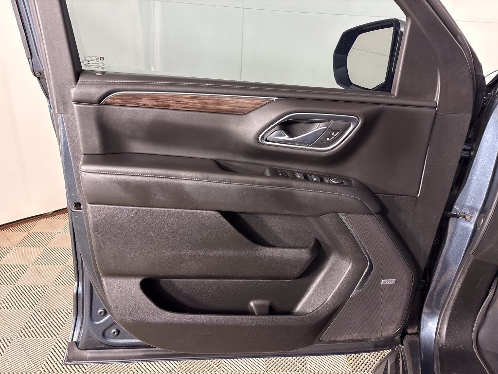 Used 2021 Chevrolet Tahoe LT AWD/4WD image 16