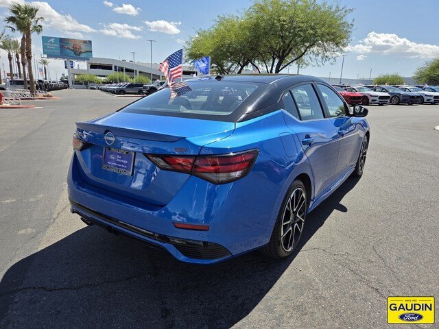 Used 2025 Nissan Sentra SR FWD image 7