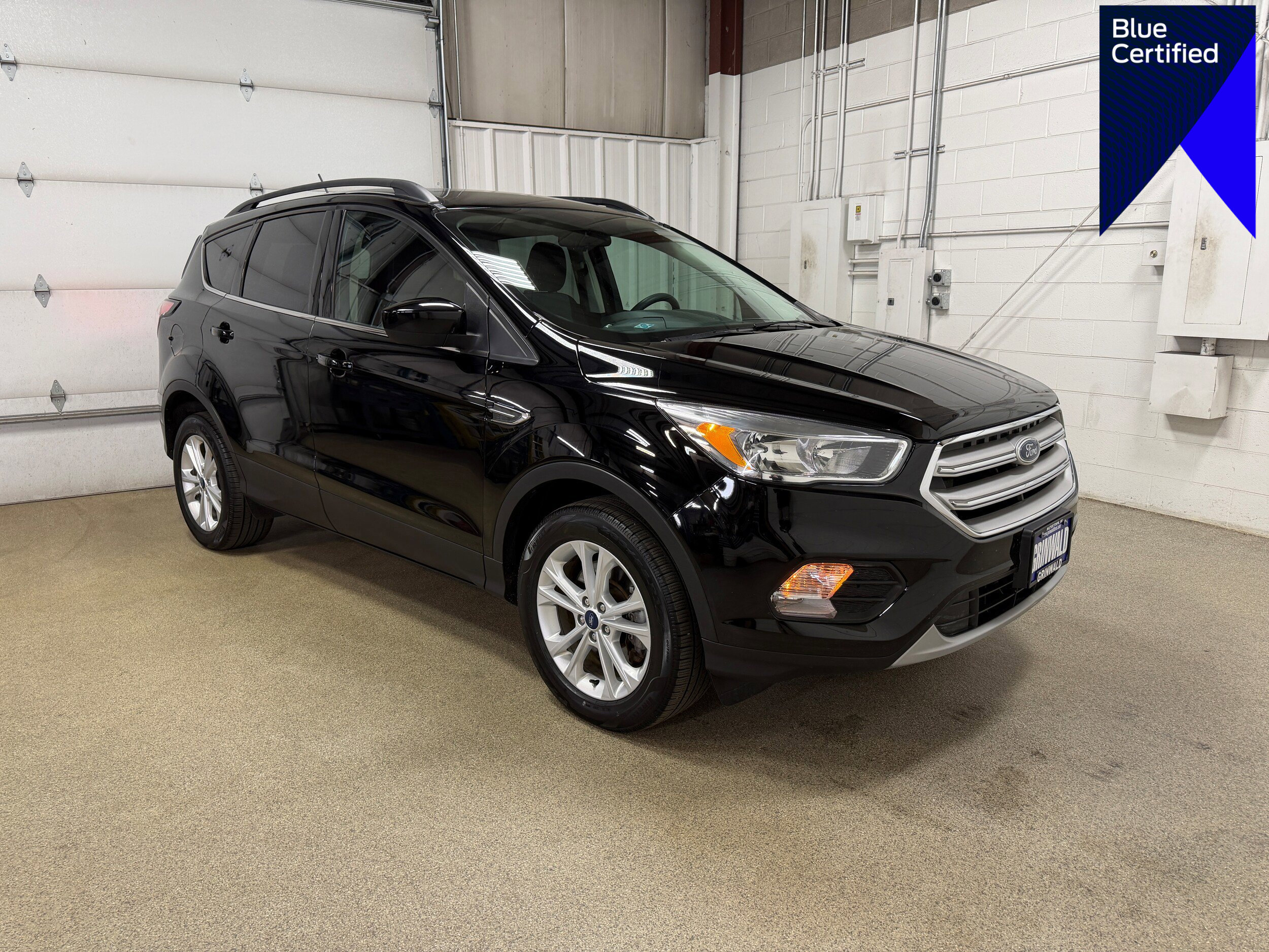 Certified 2018 Ford Escape SE w/ SE Sync 3 Package