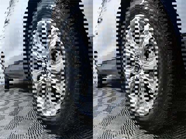 Certified 2024 Ford Edge Titanium image 7