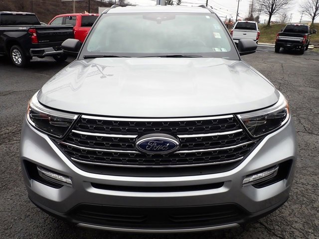 Certified 2023 Ford Explorer XLT w/ Equipment Group 202A image 8