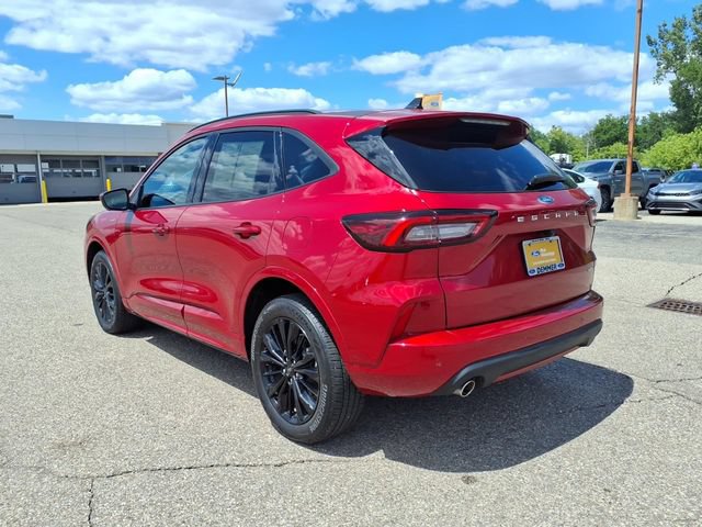 Certified 2024 Ford Escape ST-Line Elite AWD/4WD image 5