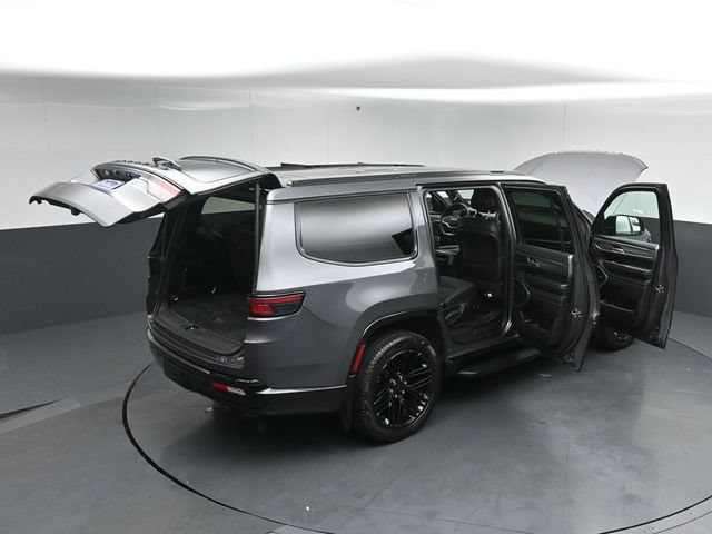 Used 2023 Jeep Wagoneer Series II AWD/4WD image 60