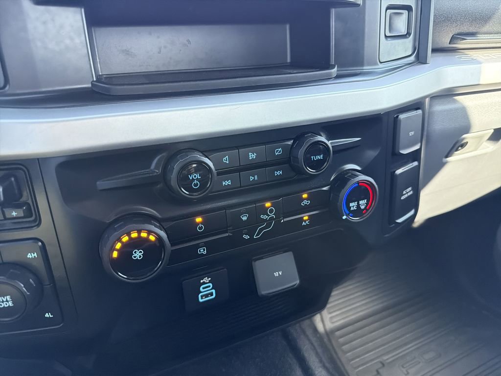 Certified 2024 Ford F350 XLT w/ 360-Degree Camera Package AWD/4WD image 21