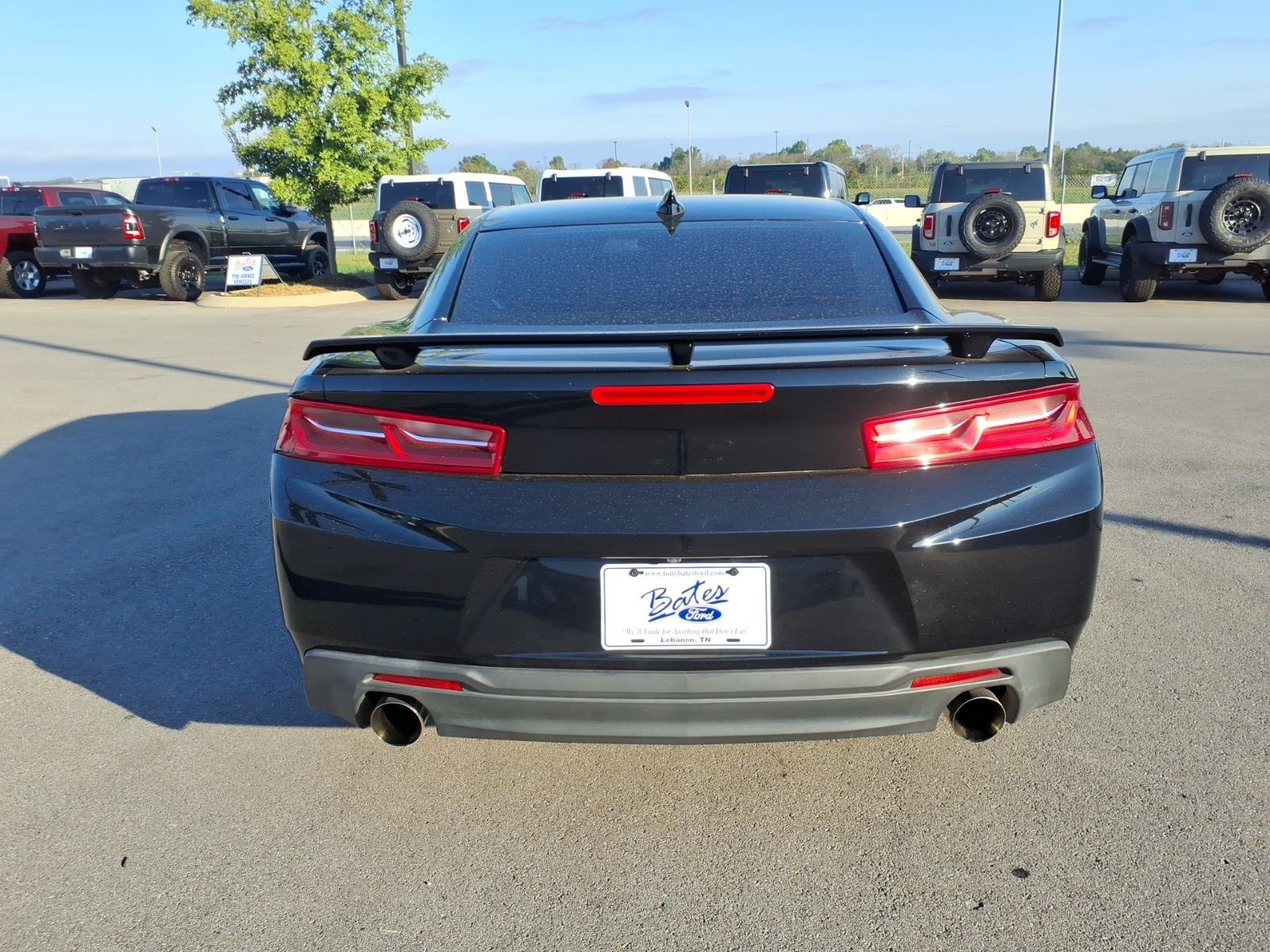 Used 2018 Chevrolet Camaro SS RWD image 4