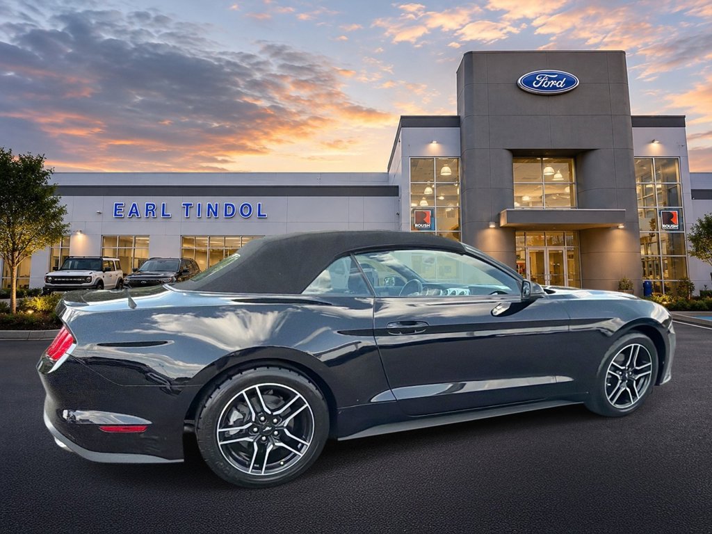 Certified 2020 Ford Mustang Premium RWD image 8