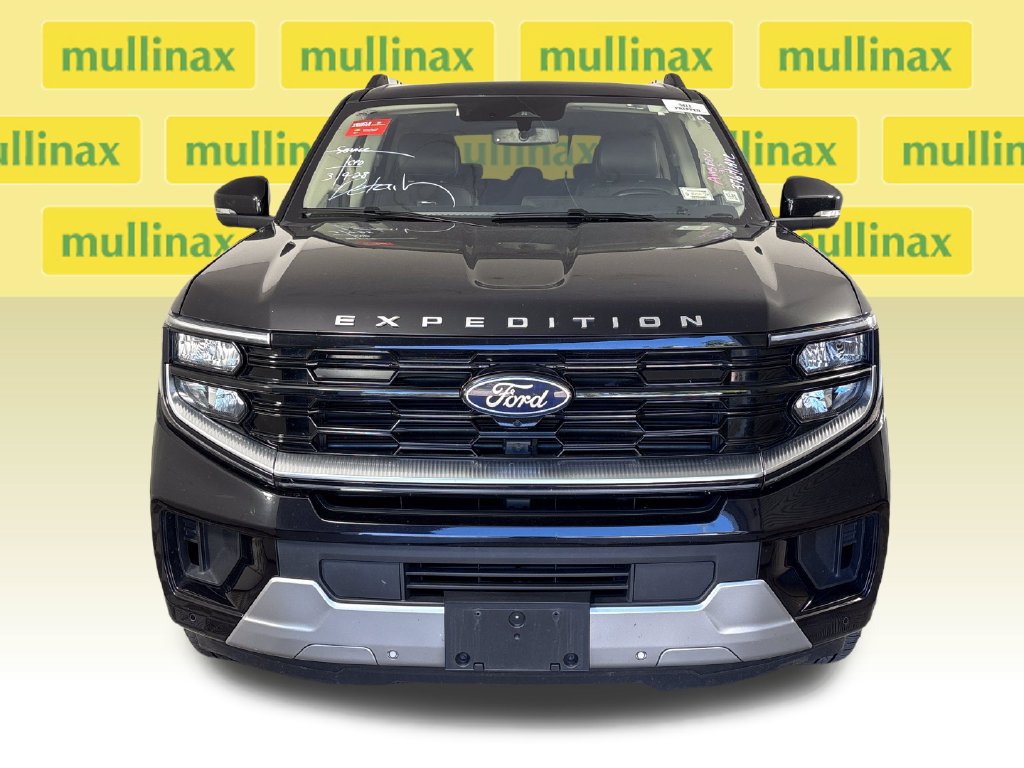 Certified 2025 Ford Expedition Platinum AWD/4WD image 16