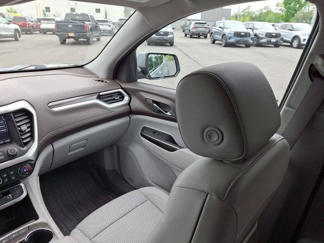 Used 2023 GMC Acadia SLT w/ Technology Package FWD image 10