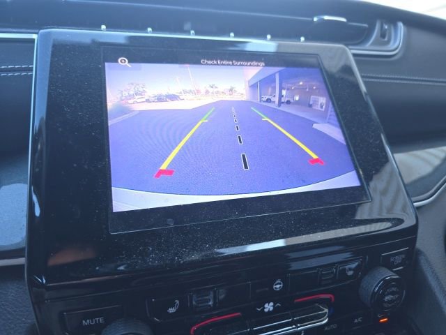 Used 2023 Jeep Grand Cherokee Altitude image 12