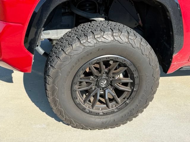 Used 2024 Toyota Tundra Platinum AWD/4WD image 5