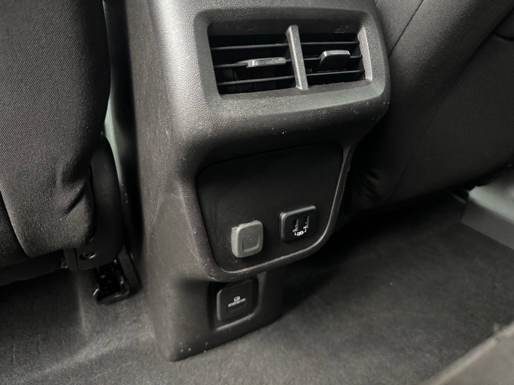 Used 2018 Chevrolet Equinox LT w/ Sun & Infotainment Package AWD/4WD image 24