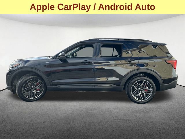 Certified 2025 Ford Explorer ST-Line w/ ST-Line Street Pack image 2