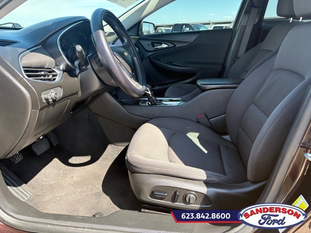Used 2021 Chevrolet Malibu LT FWD image 15