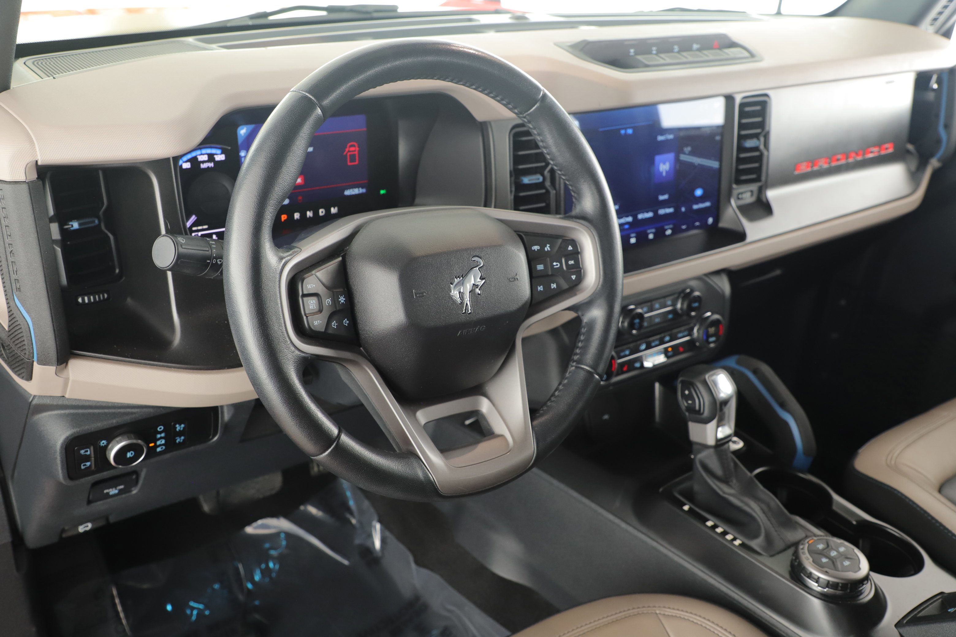 Certified 2023 Ford Bronco Wildtrak image 13