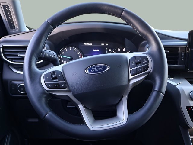 Certified 2022 Ford Explorer XLT w/ Equipment Group 202A AWD/4WD image 12
