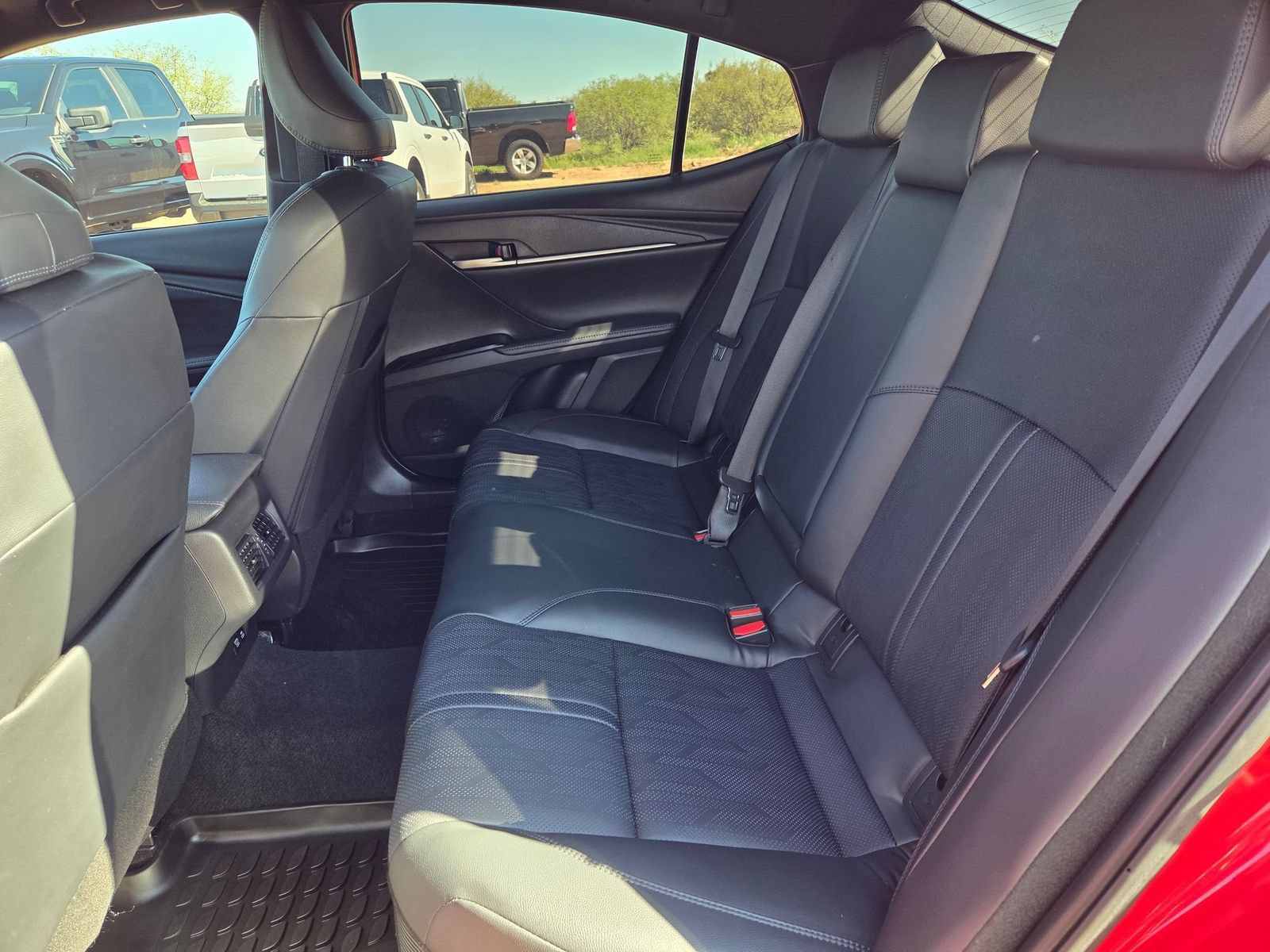 Used 2025 Toyota Camry XSE AWD/4WD image 24
