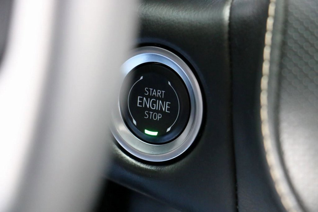 Used 2024 GMC Yukon SLT image 16