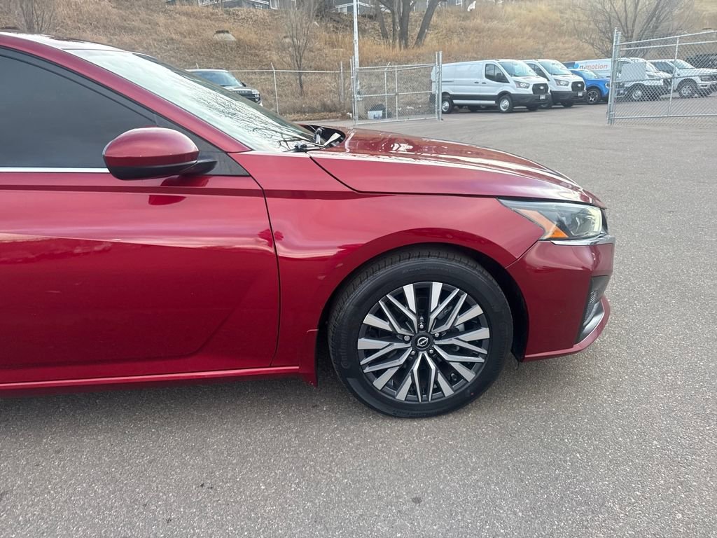 Used 2023 Nissan Altima 2.5 SV image 7