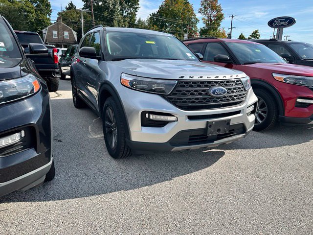 Certified 2023 Ford Explorer XLT w/ Equipment Group 202A AWD/4WD image 1