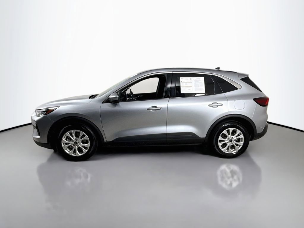 Certified 2023 Ford Escape Active w/ Tech Pack #2 FWD image 4