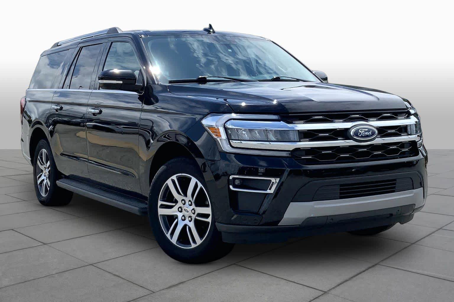 Certified 2024 Ford Expedition Max Limited RWD image 3