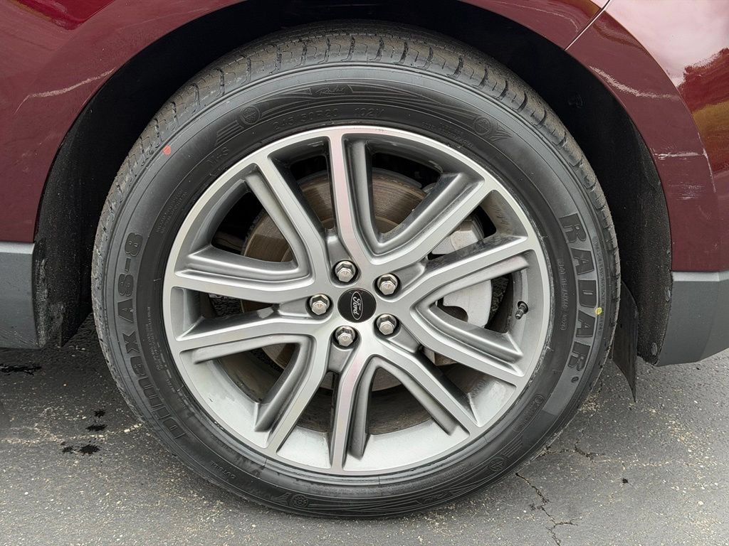 Certified 2024 Ford Edge Titanium w/ Equipment Group 301A AWD/4WD image 52