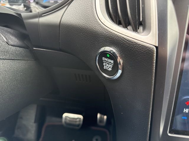 Certified 2022 Ford Edge ST-Line w/ Class II Trailer Tow Package image 20