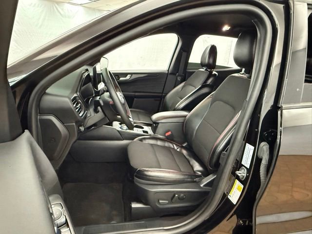 Certified 2024 Ford Escape ST-Line Select w/ Tech Pack #1 AWD/4WD image 13