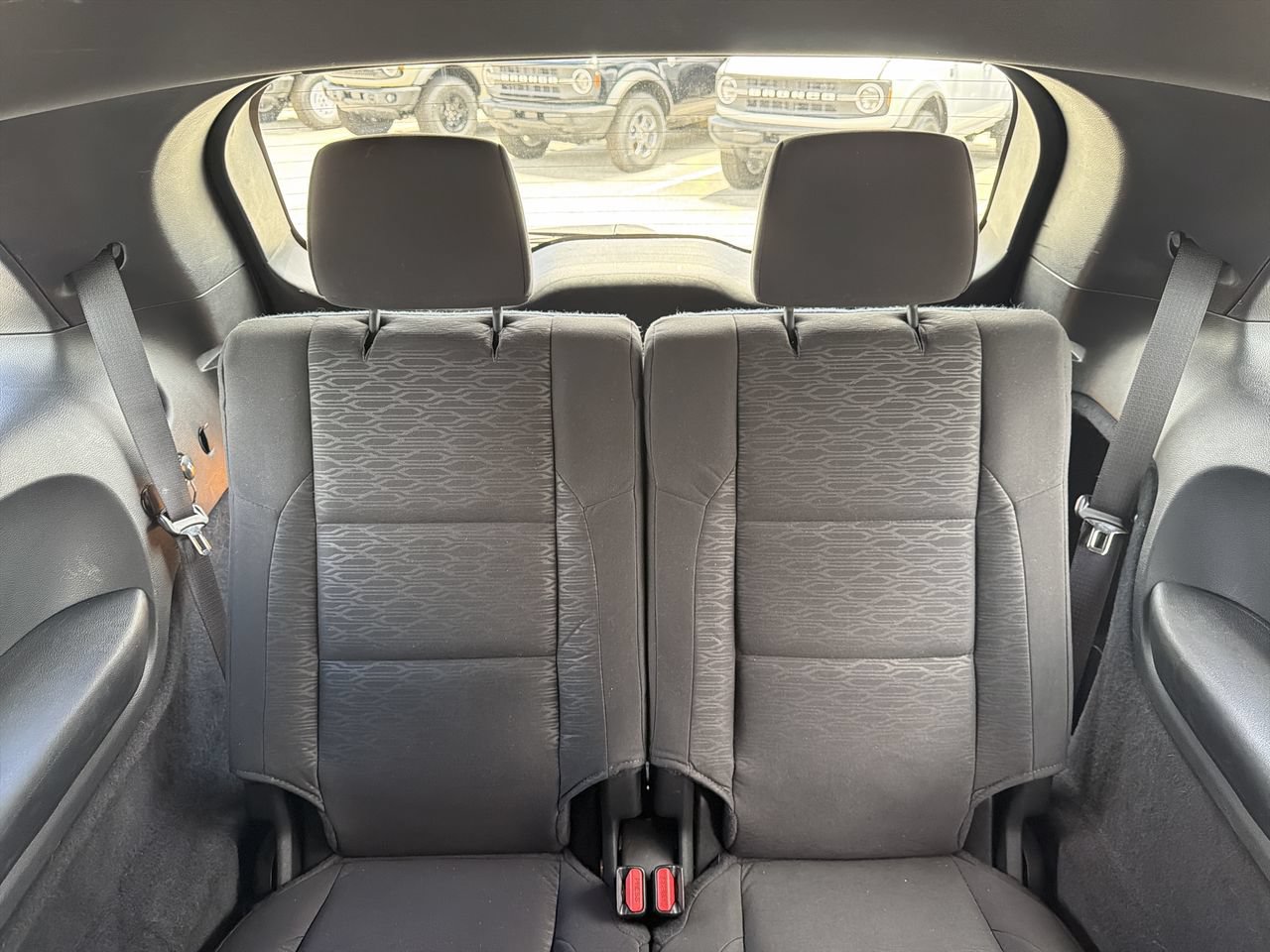 Used 2022 Dodge Durango SXT w/ Blacktop Package AWD/4WD image 17