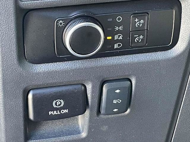 Certified 2024 Ford Expedition Max XLT image 19