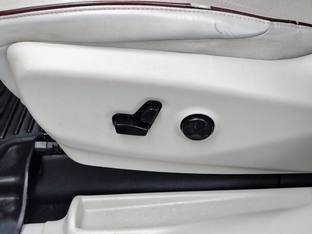 Used 2020 Chrysler Pacifica Limited FWD image 24