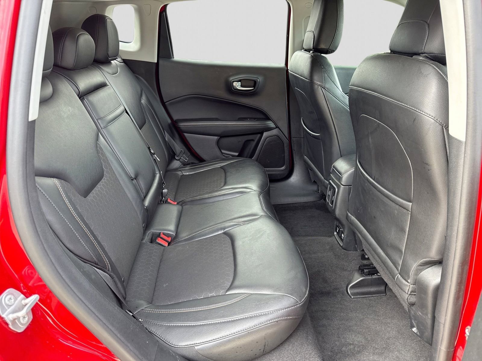 Used 2018 Jeep Compass Latitude w/ Popular Equipment Group AWD/4WD image 21