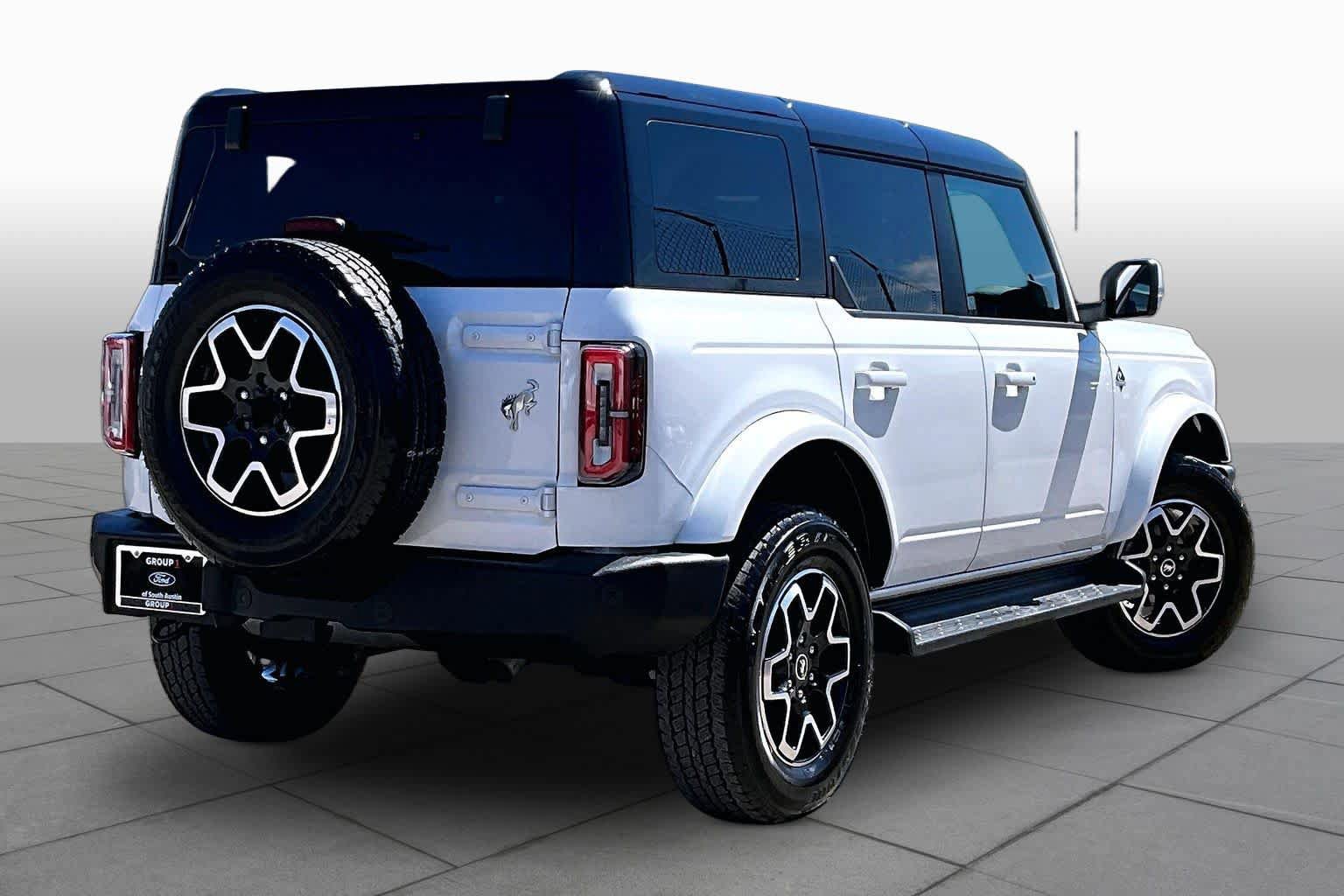 Certified 2025 Ford Bronco Outer Banks AWD/4WD image 13