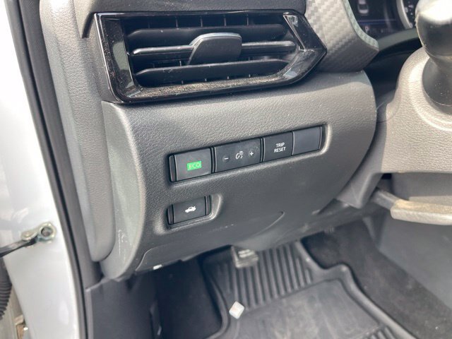 Used 2024 Nissan Sentra SR FWD image 14