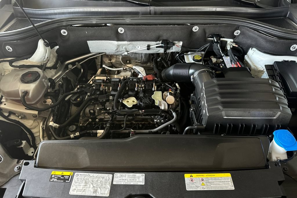 Used 2024 Volkswagen Atlas SE AWD/4WD image 21