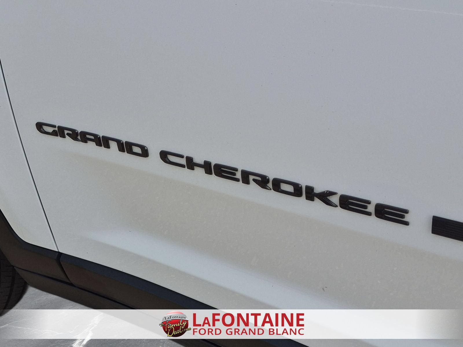 Used 2024 Jeep Grand Cherokee L Limited w/ Luxury Tech Group II AWD/4WD image 10