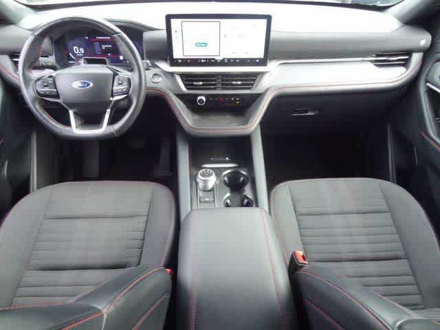 Certified 2025 Ford Explorer ST-Line AWD/4WD image 15