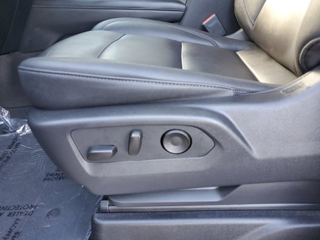 Used 2025 Chevrolet Tahoe LT image 15