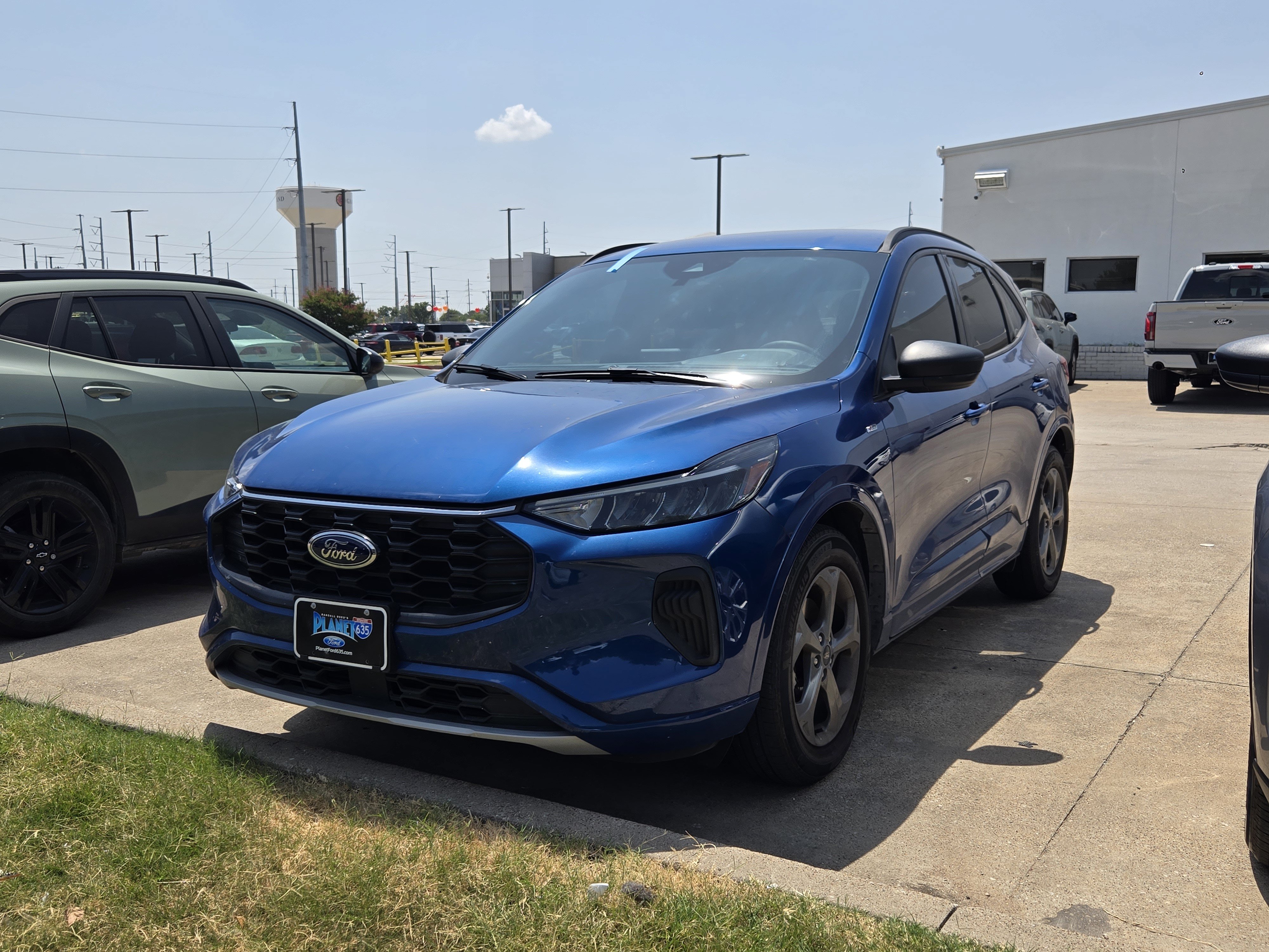 Certified 2023 Ford Escape ST-Line w/ Tech Pack #1 FWD image 3