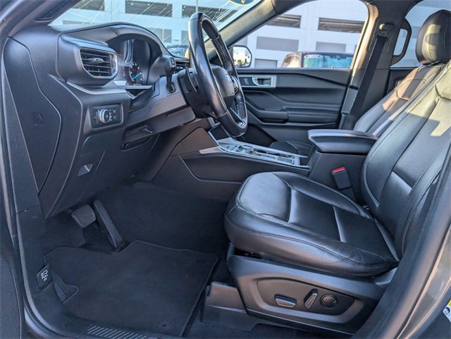 Certified 2020 Ford Explorer XLT w/ Equipment Group 202A image 9